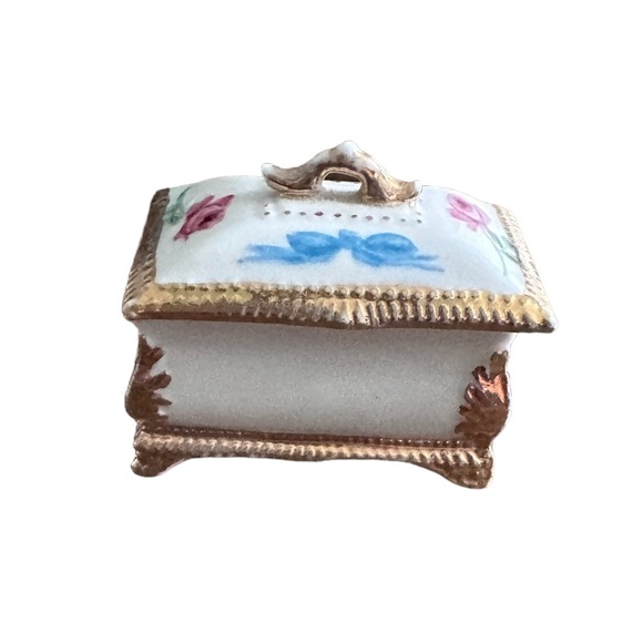 Set of 3 Beautiful Porcelain Items - Picture 3 of 13